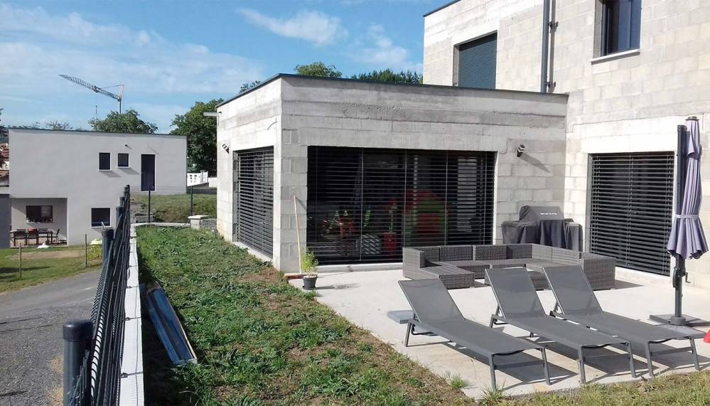 store-extérieur-installation