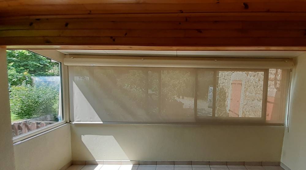 stores screen (3)